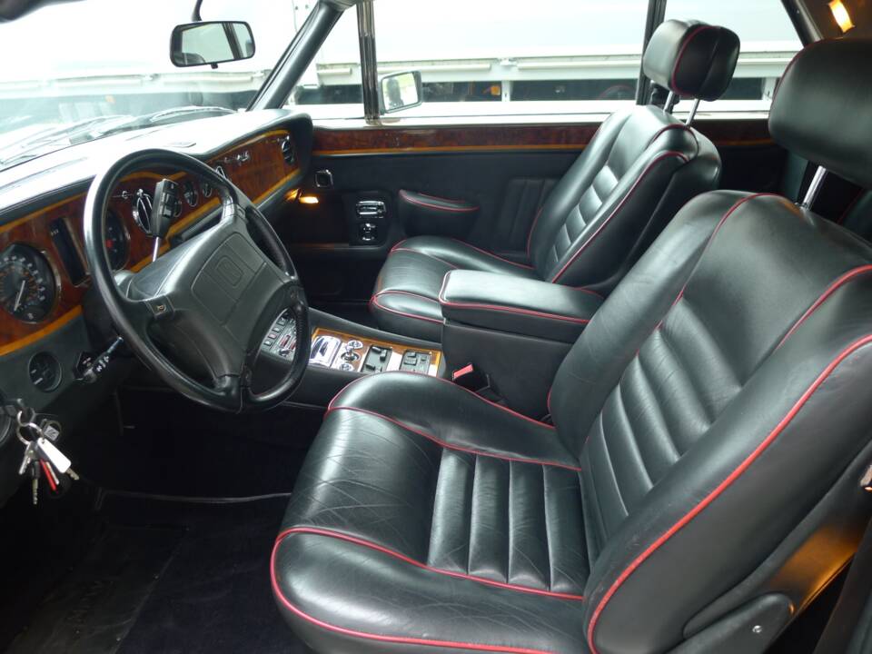 Afbeelding 6/15 van Rolls-Royce Corniche IV (1992)