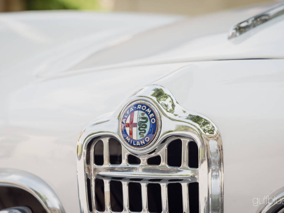 Image 27/71 de Alfa Romeo Giulietta Spider (1960)