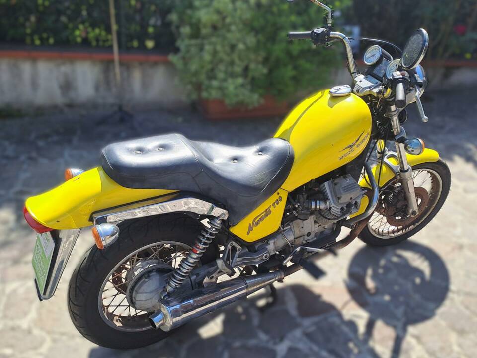 Immagine 16/31 di Moto Guzzi Nevada 750 (1997)