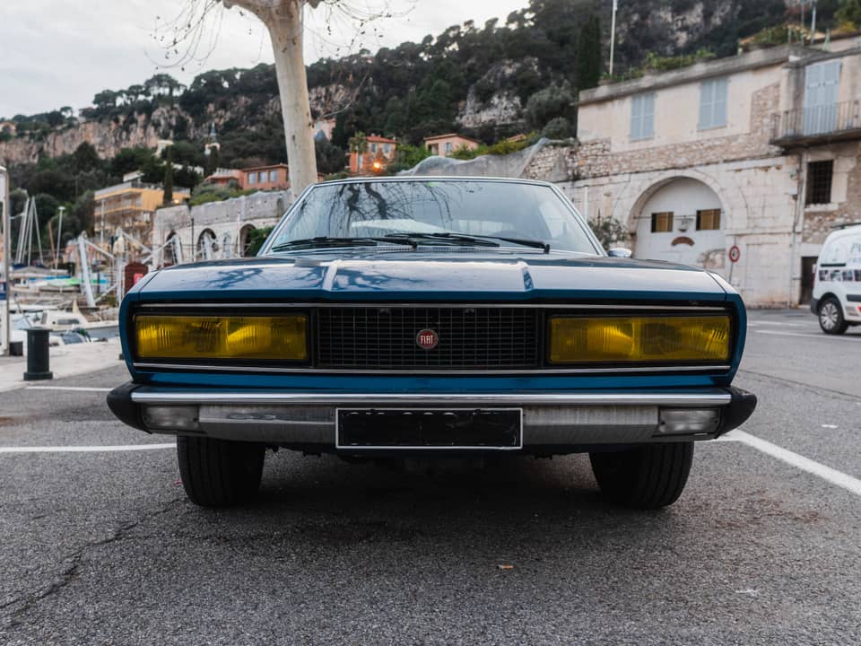 Image 17/37 of FIAT 130 Coupé (1974)