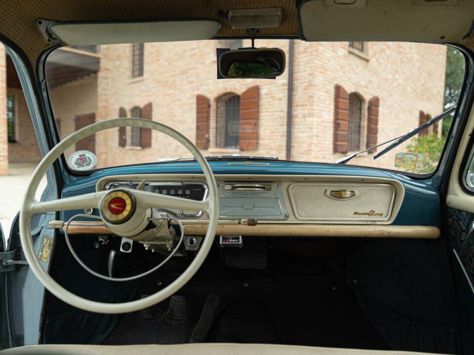 Image 49/50 of SIMCA Aronde P 60 Monthléry Spéciale (1960)