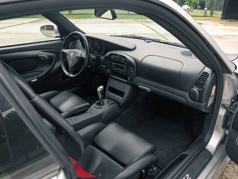 Image 37/61 of Porsche 911 GT2 Clubsport (2001)