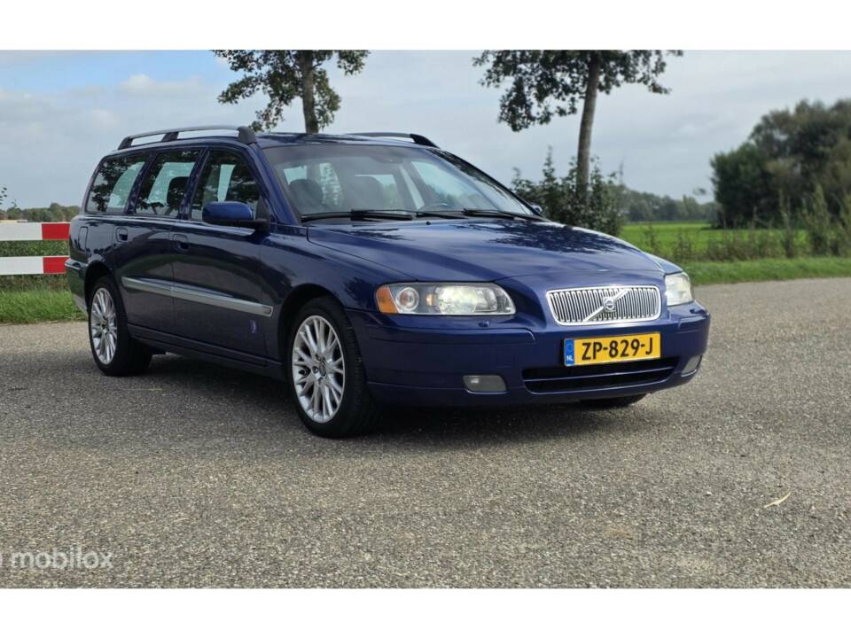 Bild 7/42 von Volvo V 70 2.5T (2005)