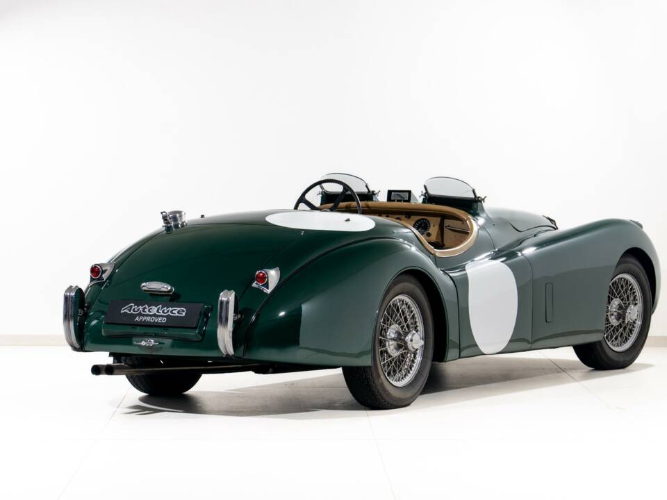 Image 7/18 of Jaguar XK 120 SE OTS (1953)