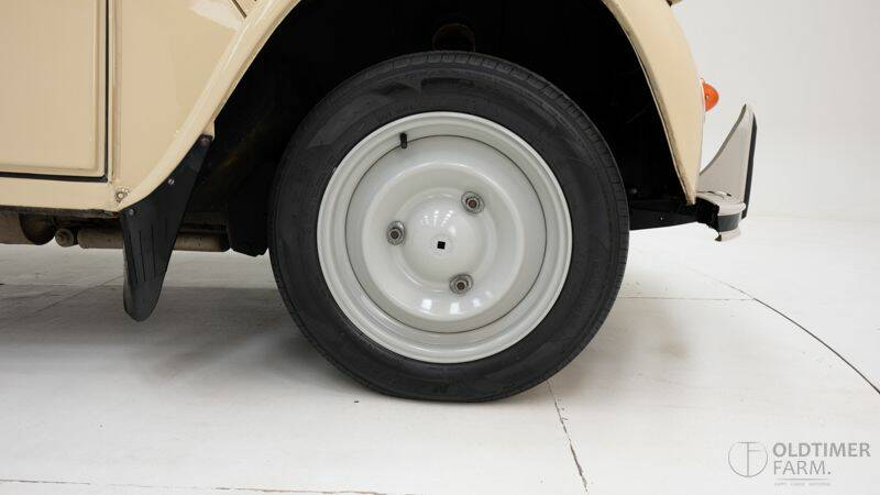 Image 10/15 of Citroën AK 400 (1976)