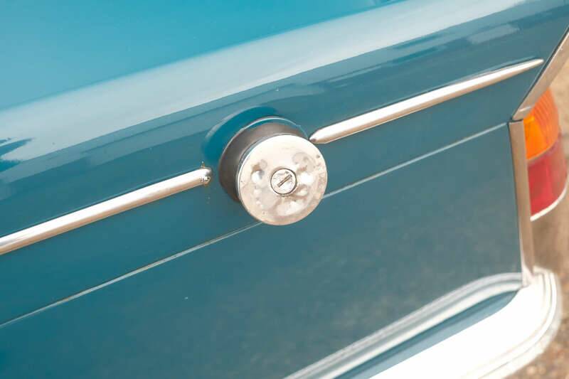 Bild 42/50 von Triumph Herald 1200 (1965)