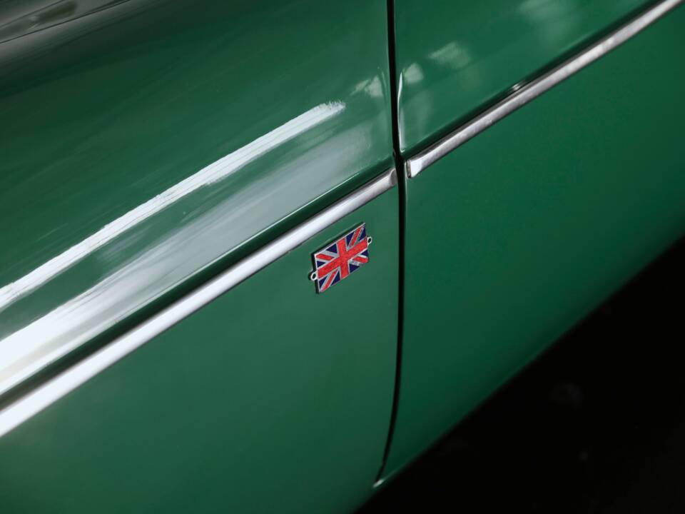 Image 40/41 of MG MGC (1969)