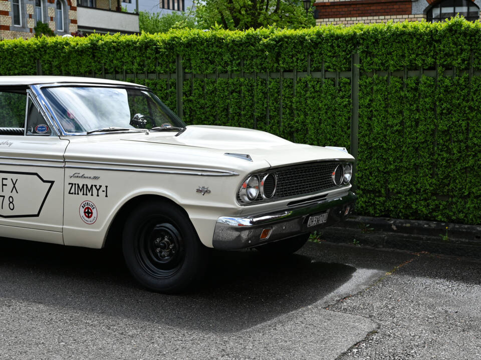 Image 31/70 of Ford Fairlane 500 (1963)