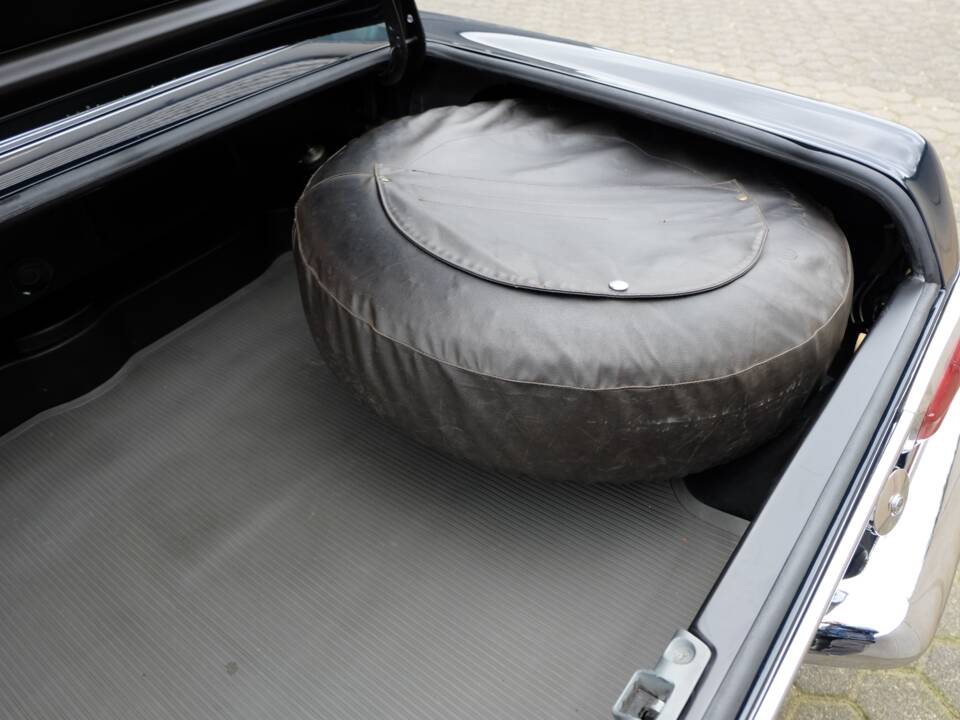 Immagine 65/66 di Mercedes-Benz 280 SL (1969)