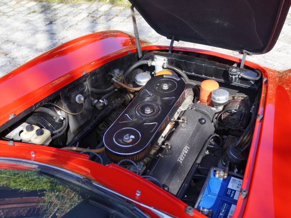 Image 34/52 of Ferrari 275 GTB (1965)