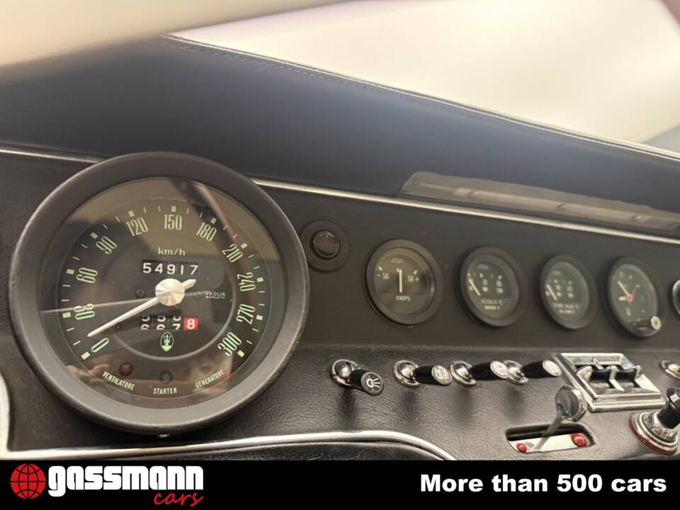 Image 13/15 of Maserati Ghibli (1968)