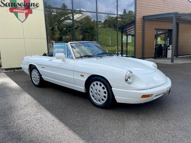 Afbeelding 8/18 van Alfa Romeo 2.0 Spider (1991)