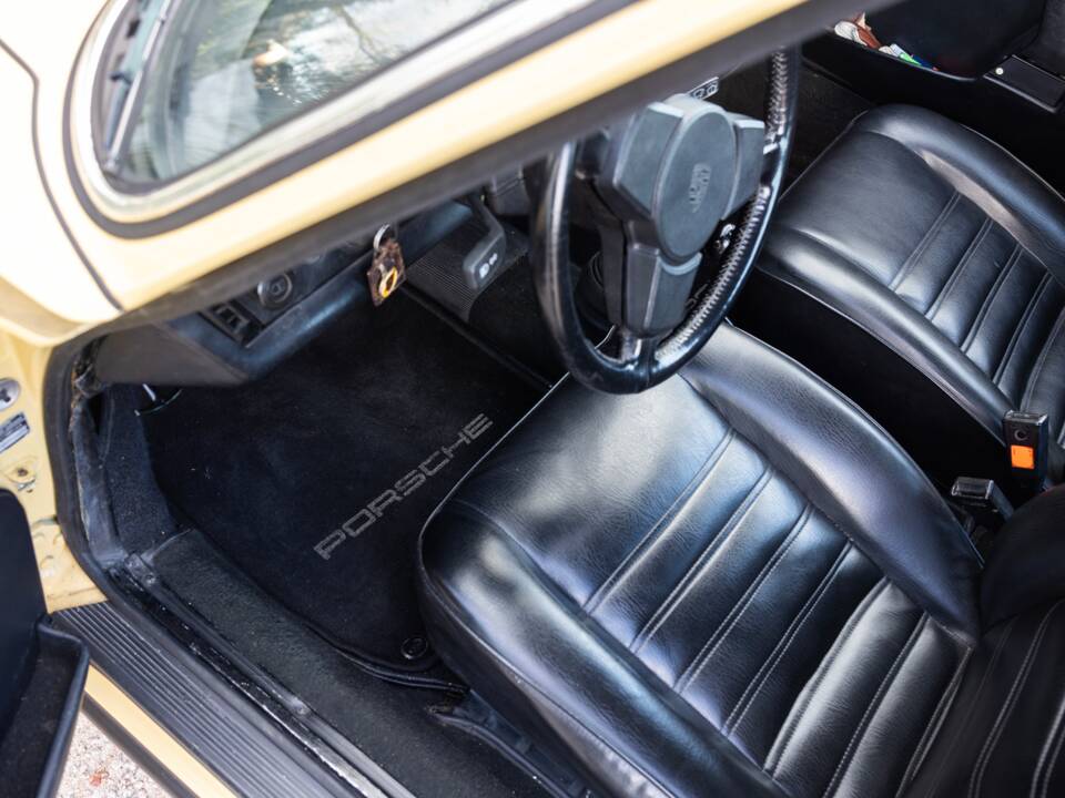Image 34/58 of Porsche 911 2.7 S (1974)