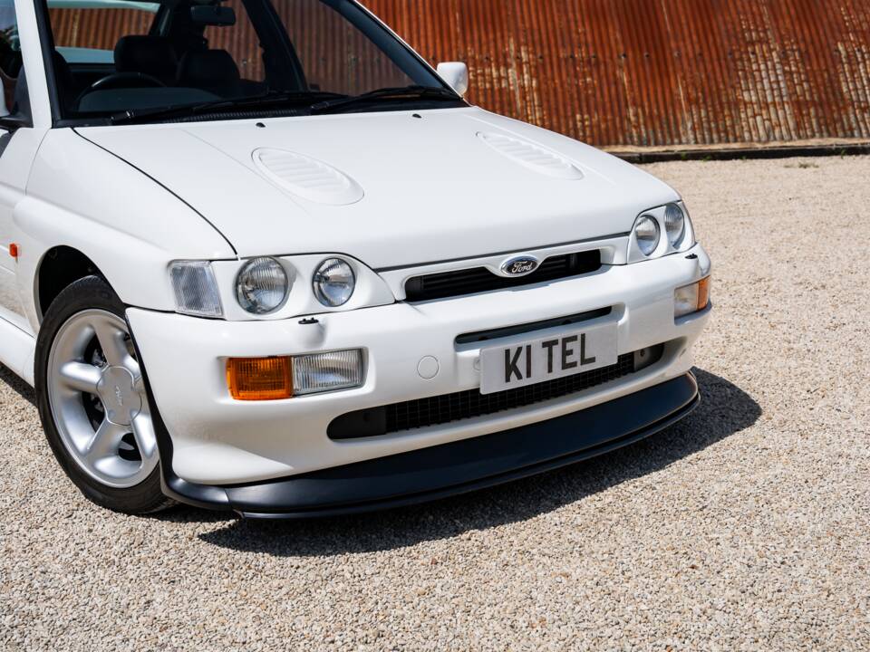 Bild 37/48 von Ford Escort RS Cosworth (1992)
