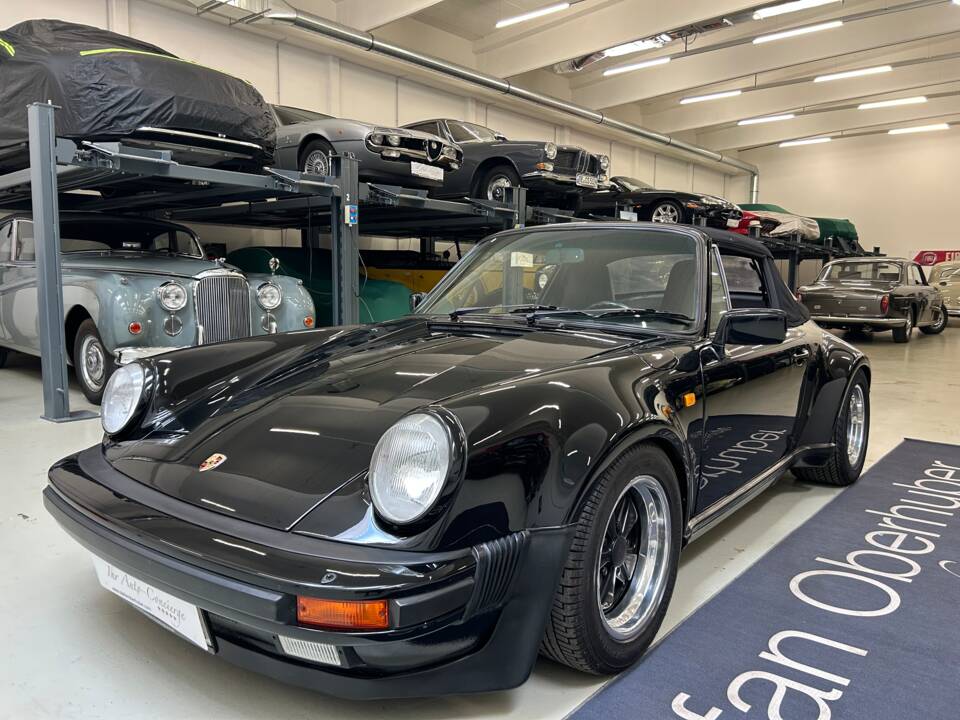 Bild 16/32 von Porsche 911 Carrera 3.2 (WTL) (1985)