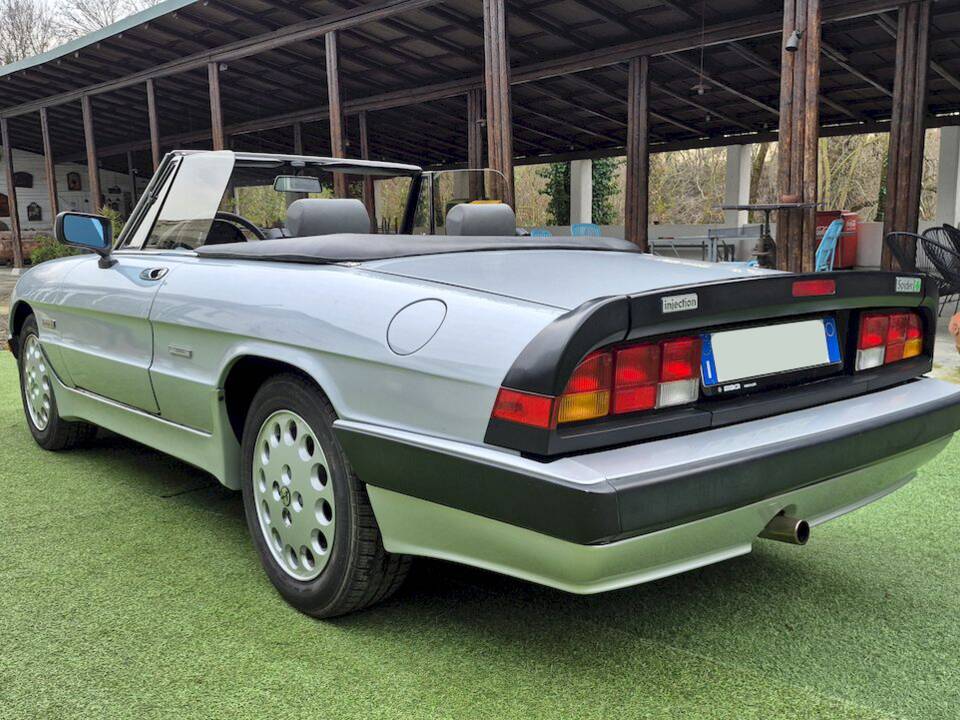 Afbeelding 13/70 van Alfa Romeo 2.0 Spider QV (1987)