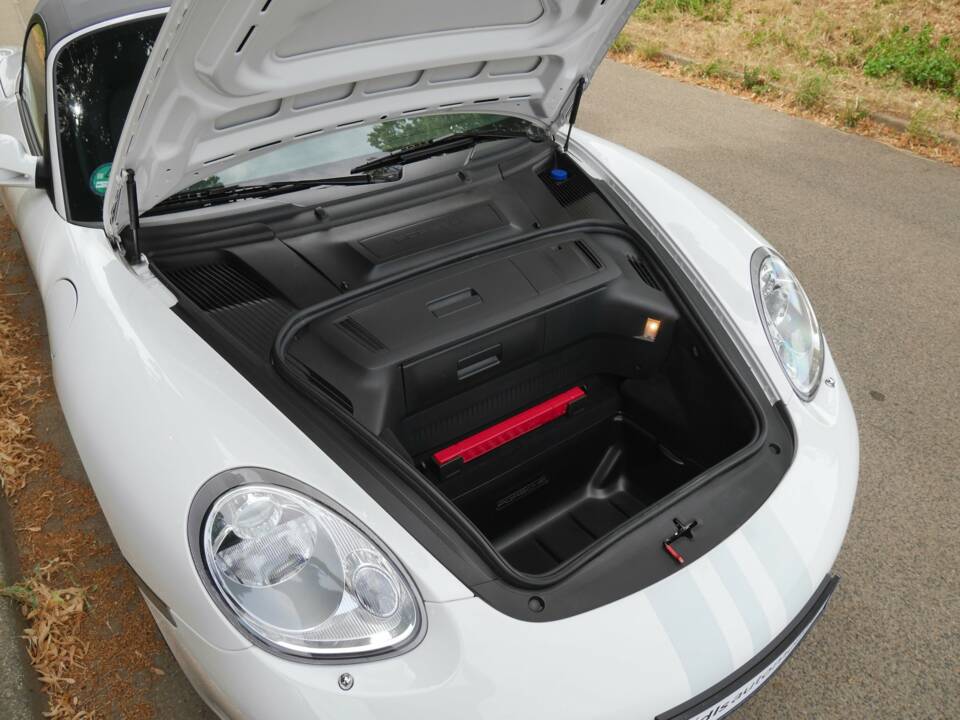 Image 38/50 de Porsche Boxster S (1900)