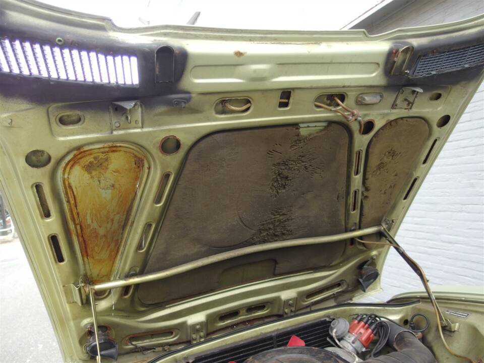 Image 81/95 de BMW 2500 (1977)