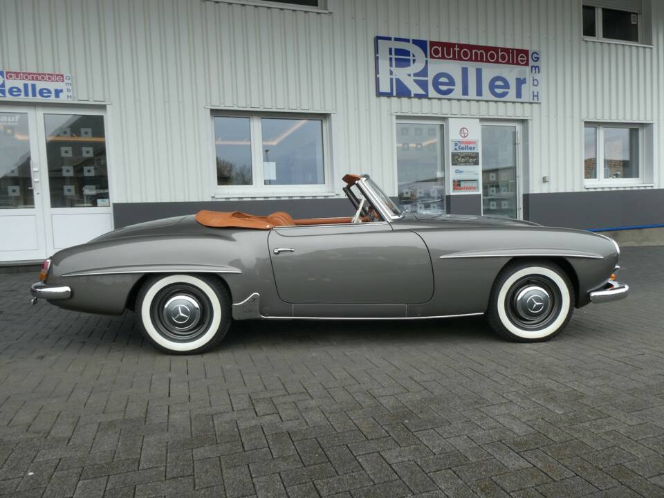 Image 8/26 of Mercedes-Benz 190 SL (1960)