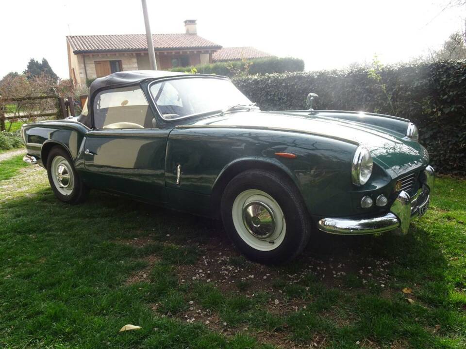 Image 21/49 of Triumph Spitfire Mk II (1965)