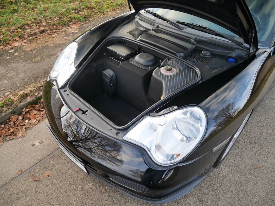 Bild 23/32 von Porsche 911 Turbo (WLS) (2004)