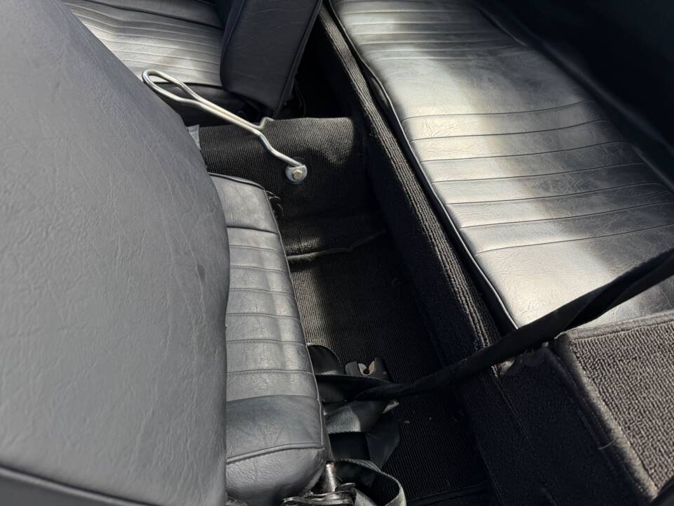 Bild 34/78 von Volkswagen Karmann Ghia 1600 (1970)