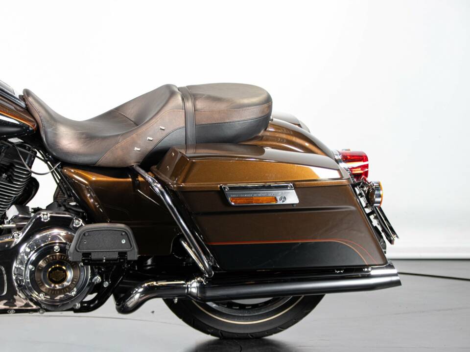 Bild 36/50 von Harley-Davidson DUMMY (2013)