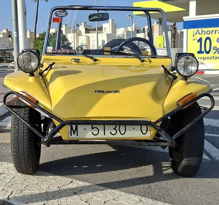 Image 4/8 of SEAT 600 D (1973)