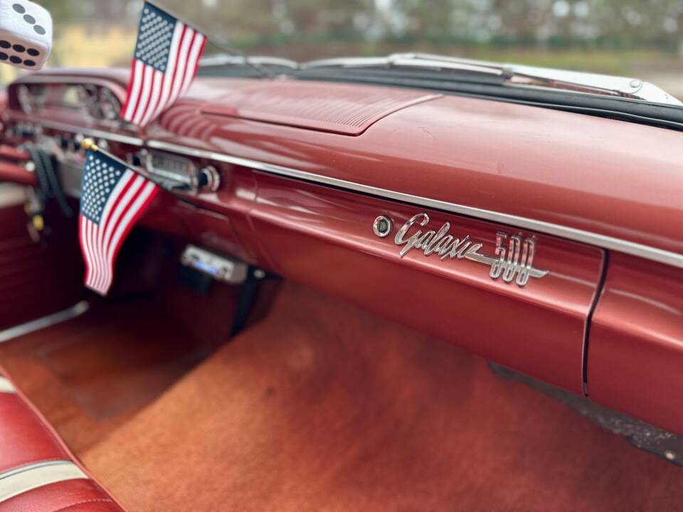 Image 19/20 of Ford Galaxie 500 (1962)