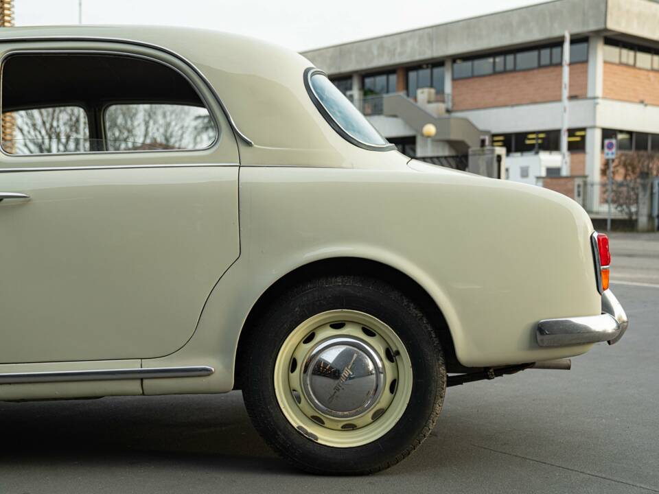 Image 22/50 of Lancia Appia C10 (1957)