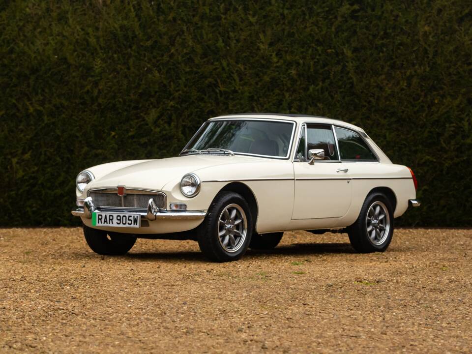 Image 10/24 of MG MGB GT (1980)