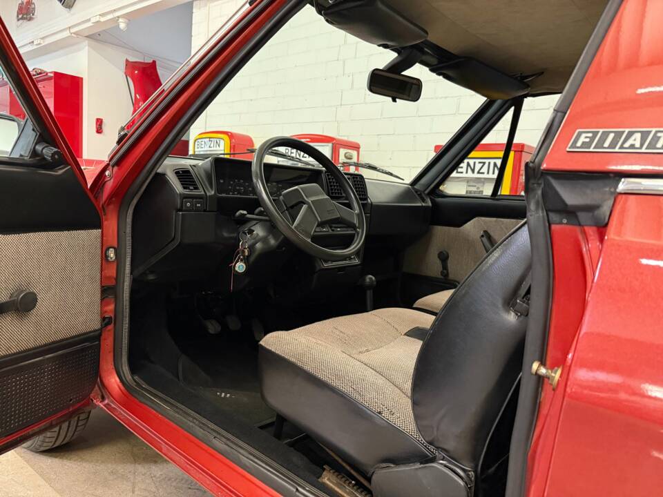 Imagen 6/21 de FIAT Ritmo Bertone (1982)