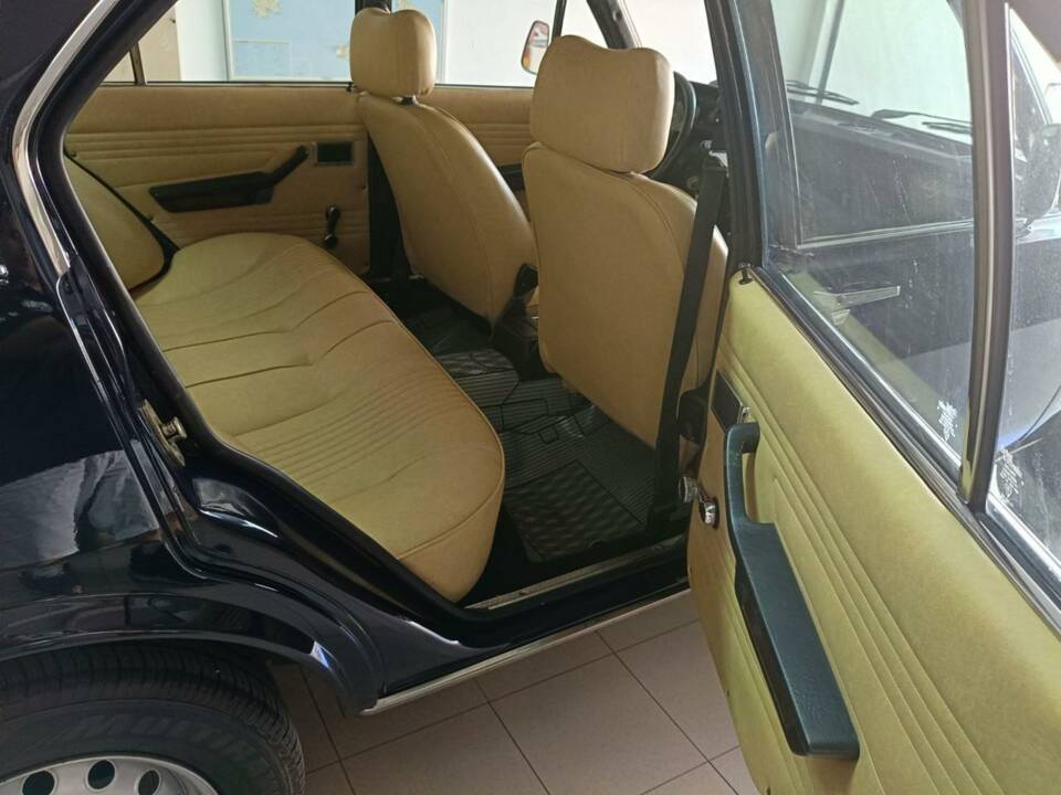 Image 39/50 of Alfa Romeo Alfetta 1.6 (1979)