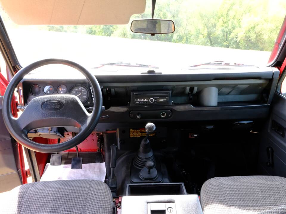 Afbeelding 9/31 van Land Rover Defender 110 300Tdi (1997)