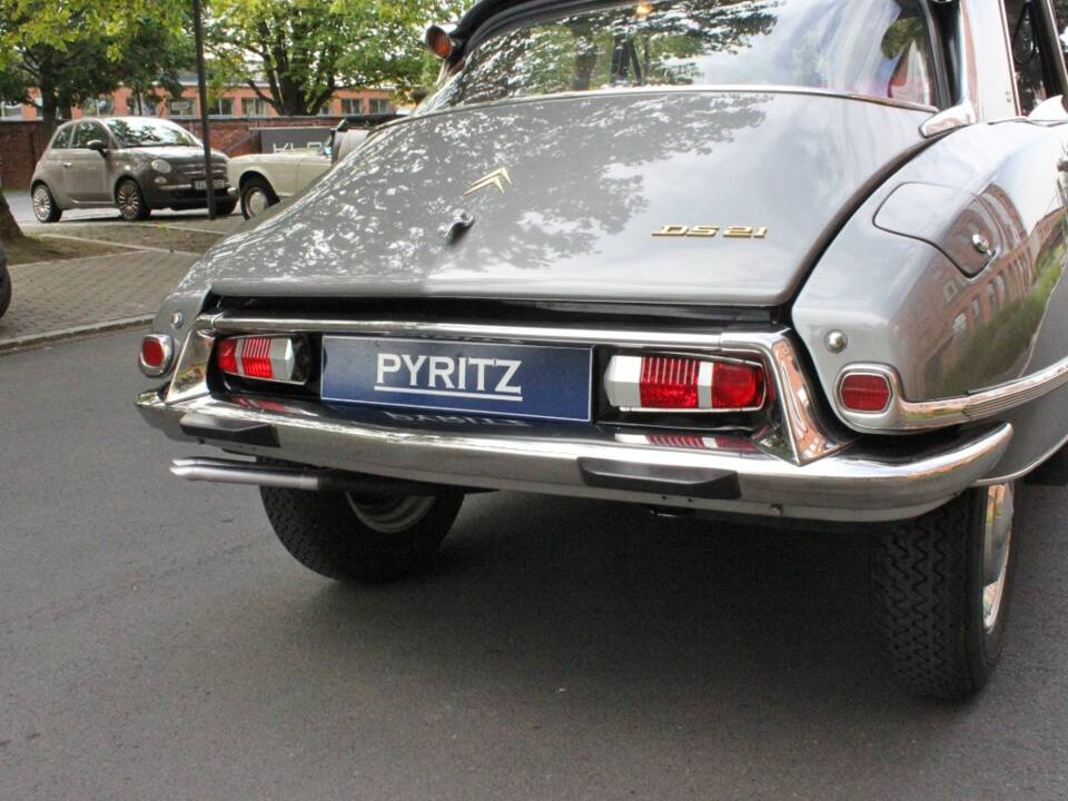 Imagen 18/22 de Citroën DS 21 Pallas (1966)