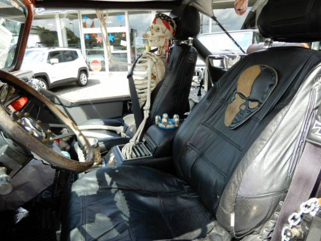 Image 15/17 of Jeep Wrangler 2.5L (1989)