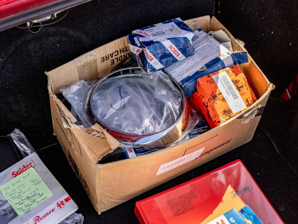 Afbeelding 16/50 van Alfa Romeo 2.0 Spider (1989)