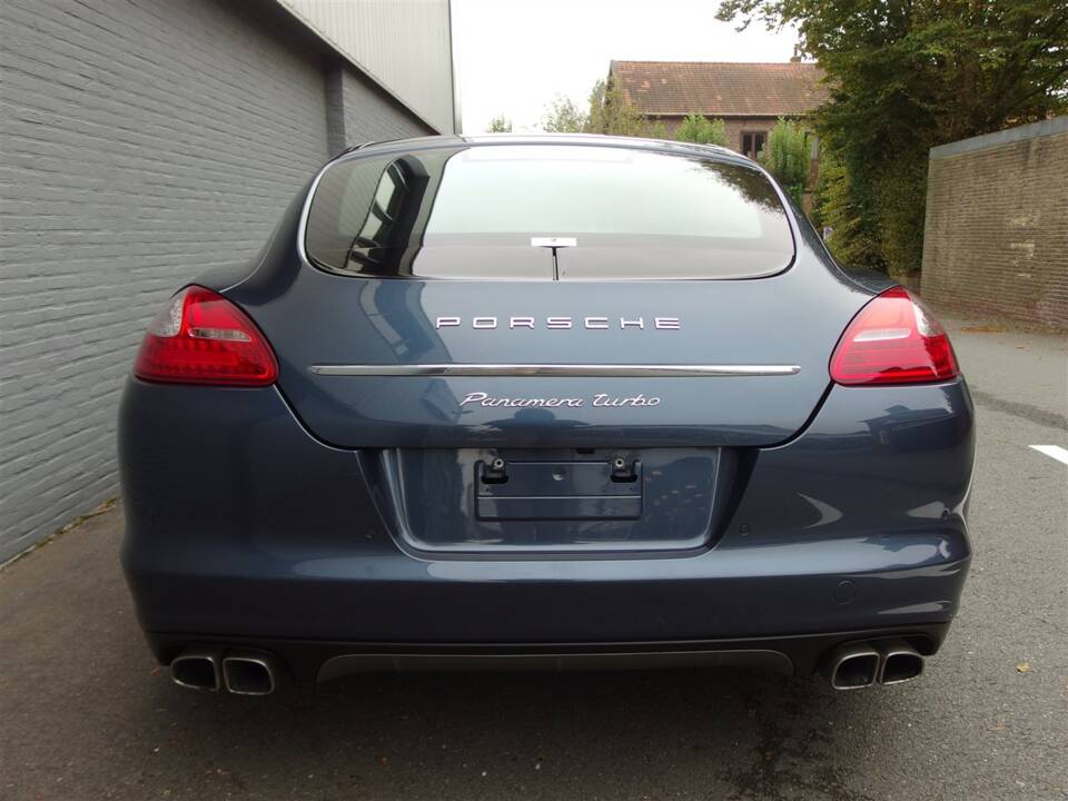 Image 8/99 of Porsche Panamera Turbo (2009)