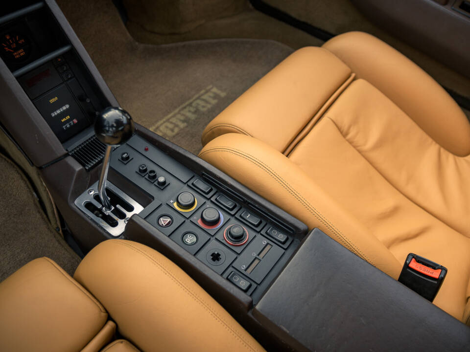 Immagine 39/51 di Ferrari Testarossa (1986)