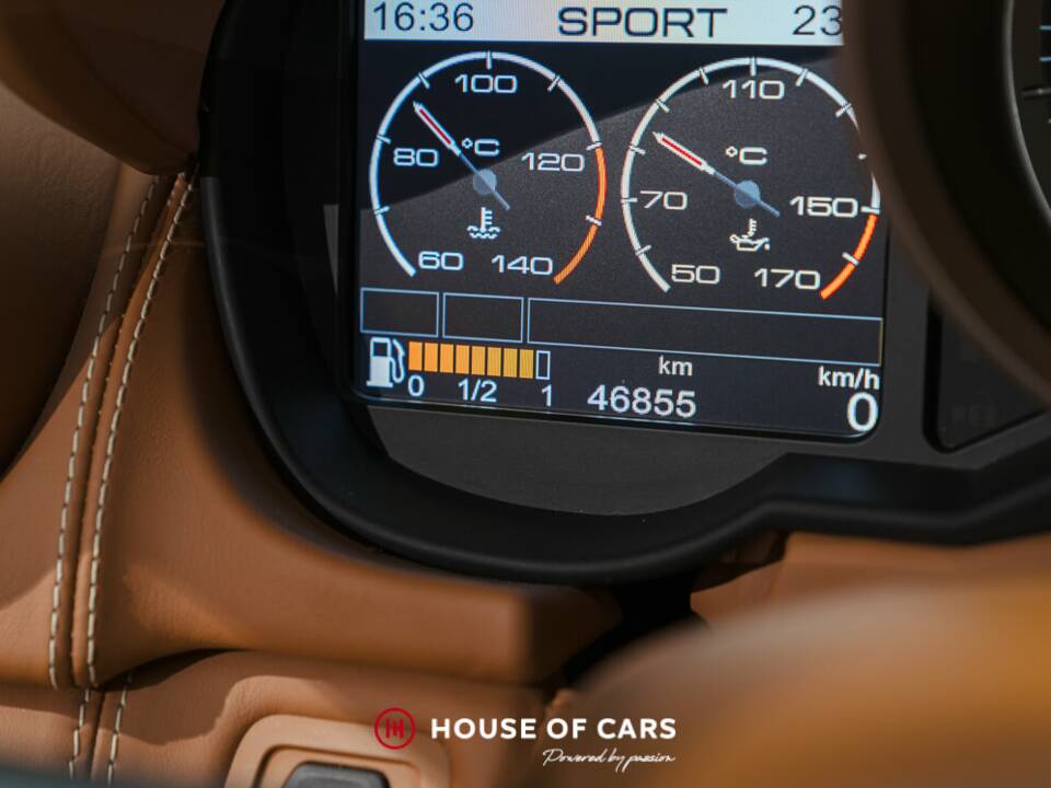 Image 24/25 of Ferrari California 30 (2012)