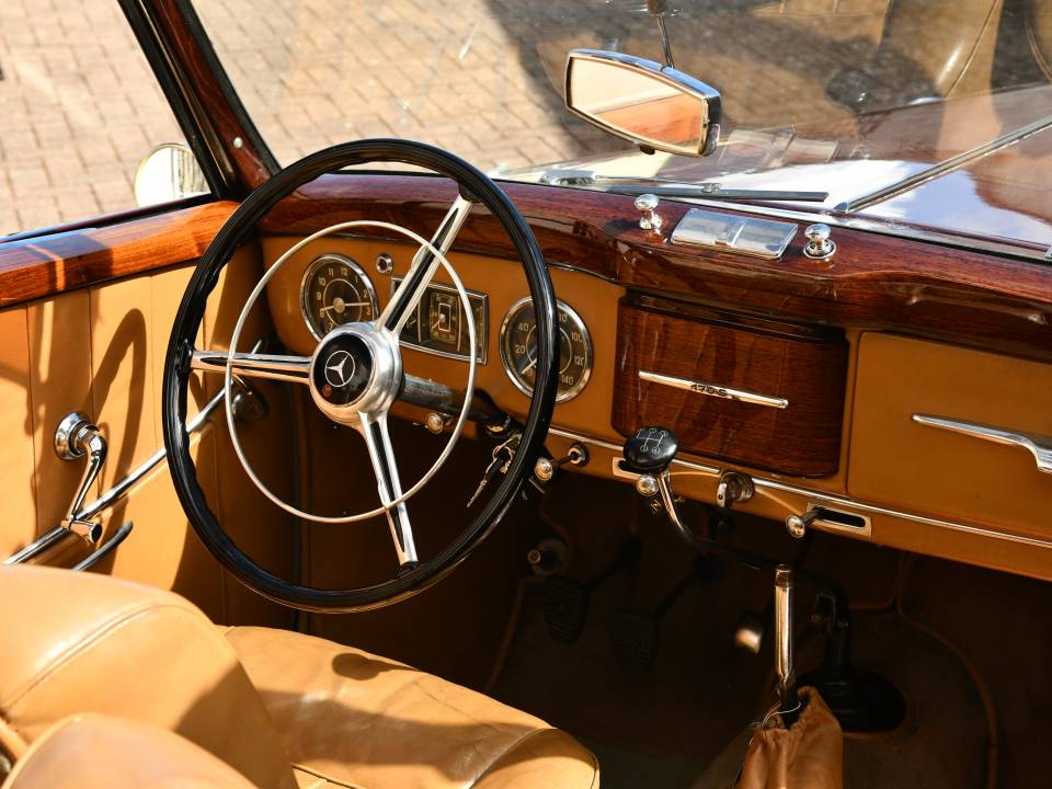 Image 12/18 of Mercedes-Benz 170 S Cabriolet A (1950)