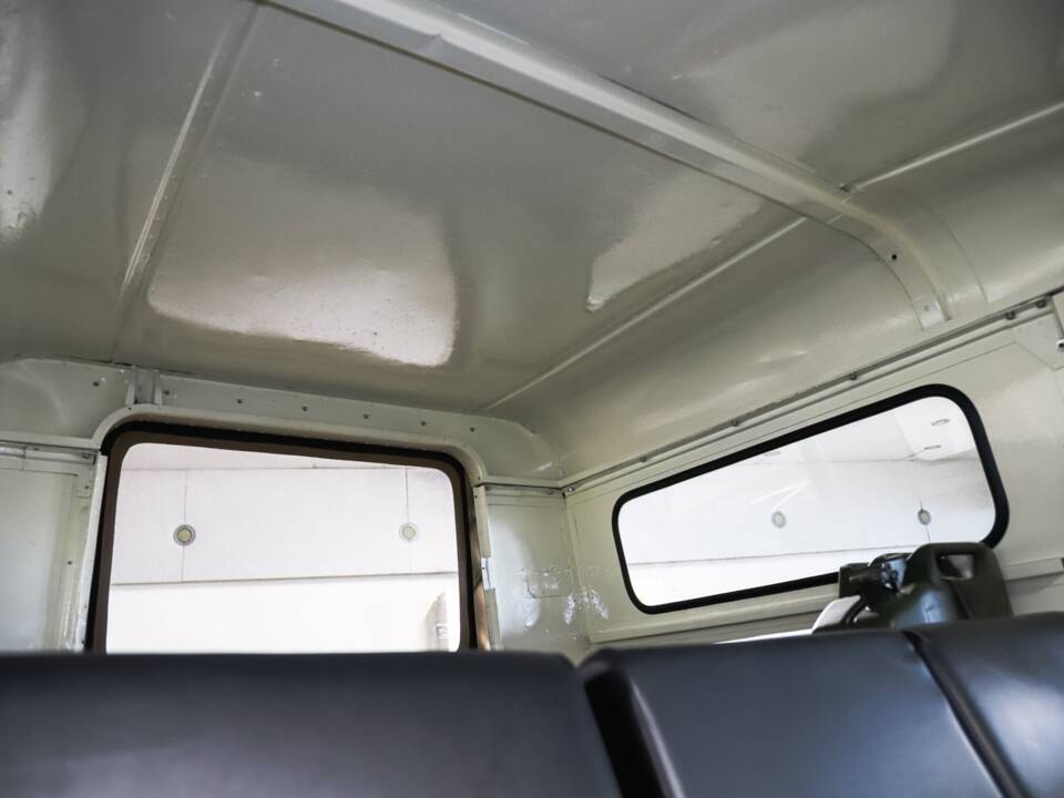 Bild 42/96 von Land Rover 88 (1961)