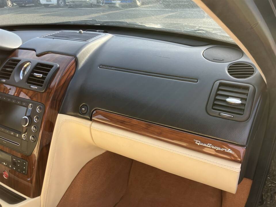 Image 23/46 of Maserati Quattroporte S 4.7 (2010)