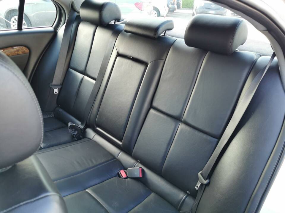 Image 22/47 de Jaguar S-Type 2.5 V6 (2005)