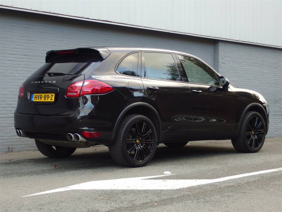 Imagen 3/97 de Porsche Cayenne Turbo (2011)