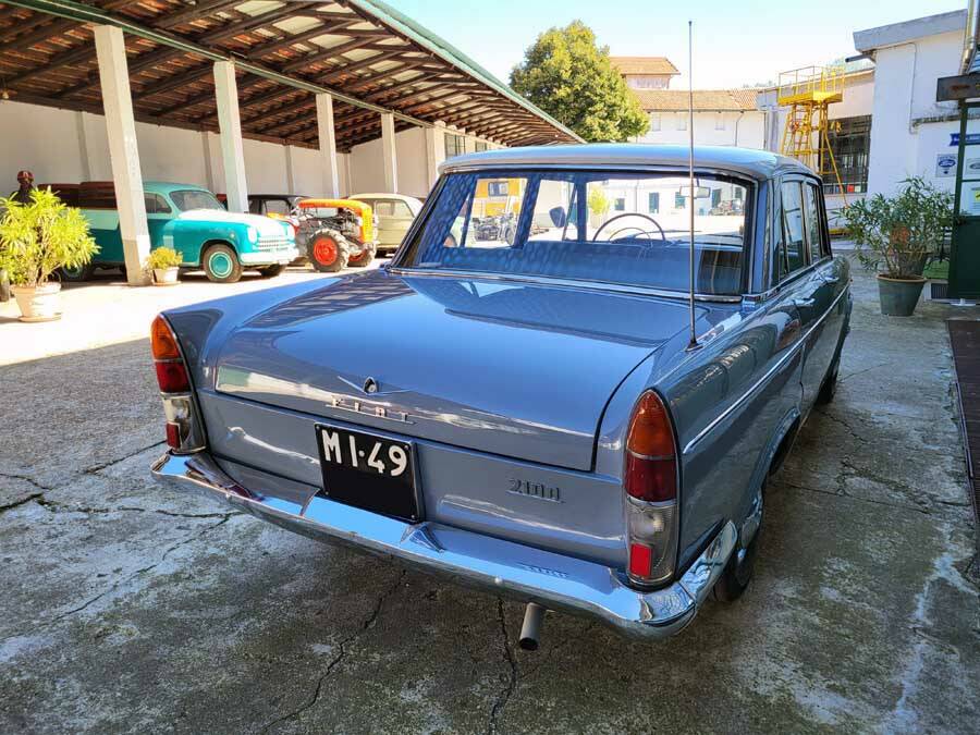 Image 8/35 of FIAT 2100 (1960)