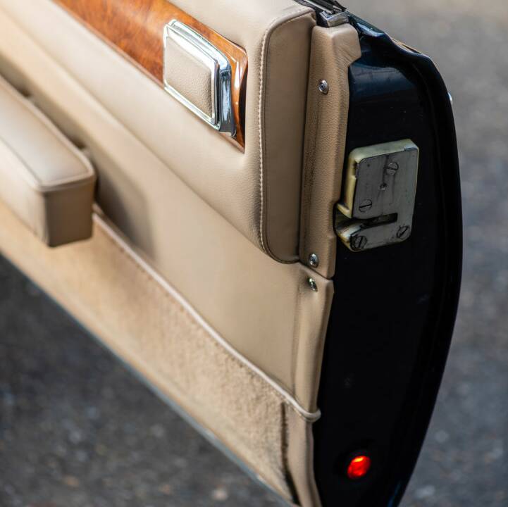 Bild 42/50 von Aston Martin V8 Volante (1979)