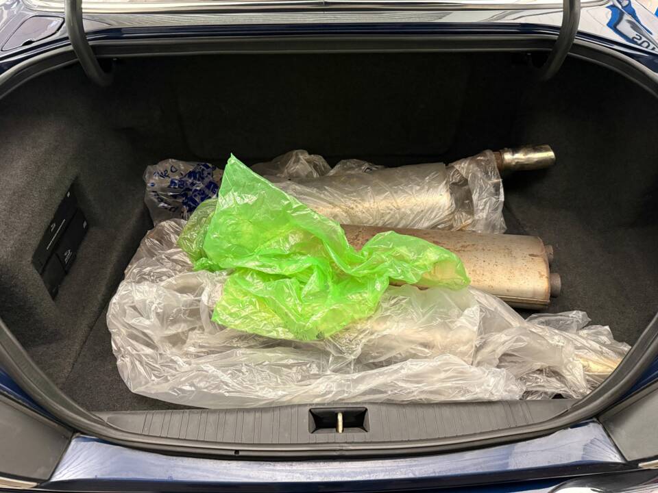 Image 17/17 of Jaguar XK8 4.2 (2000)