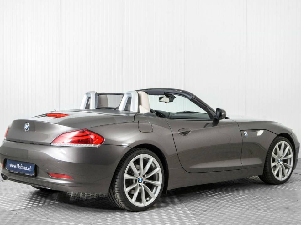 Image 2/50 of BMW Z4 sDrive23i (2009)