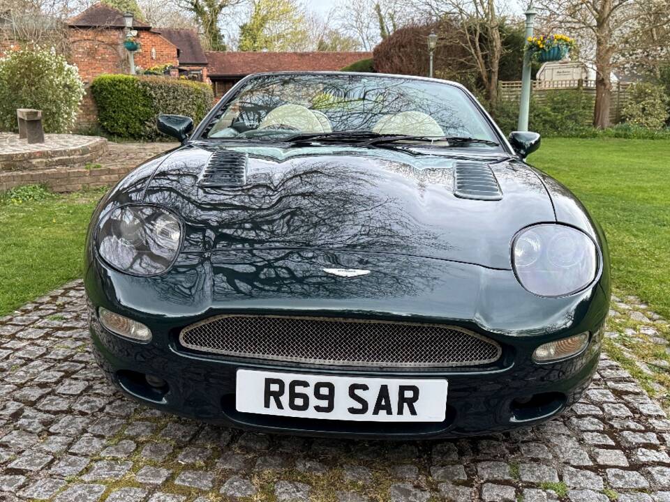 Image 18/44 of Aston Martin DB 7 Volante (1998)